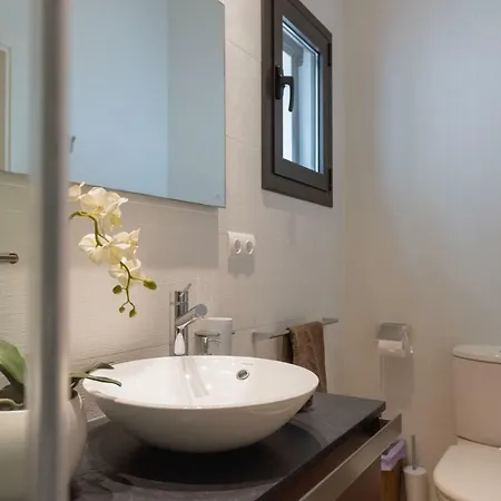 Misada Βίλα Santa Eulària des Riu